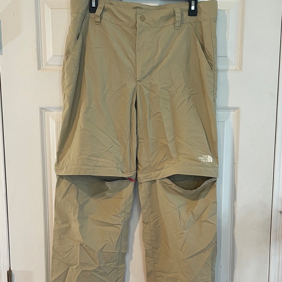 The North Face Other - The North Face Size 33 Tan Convertible Travel Chinos
